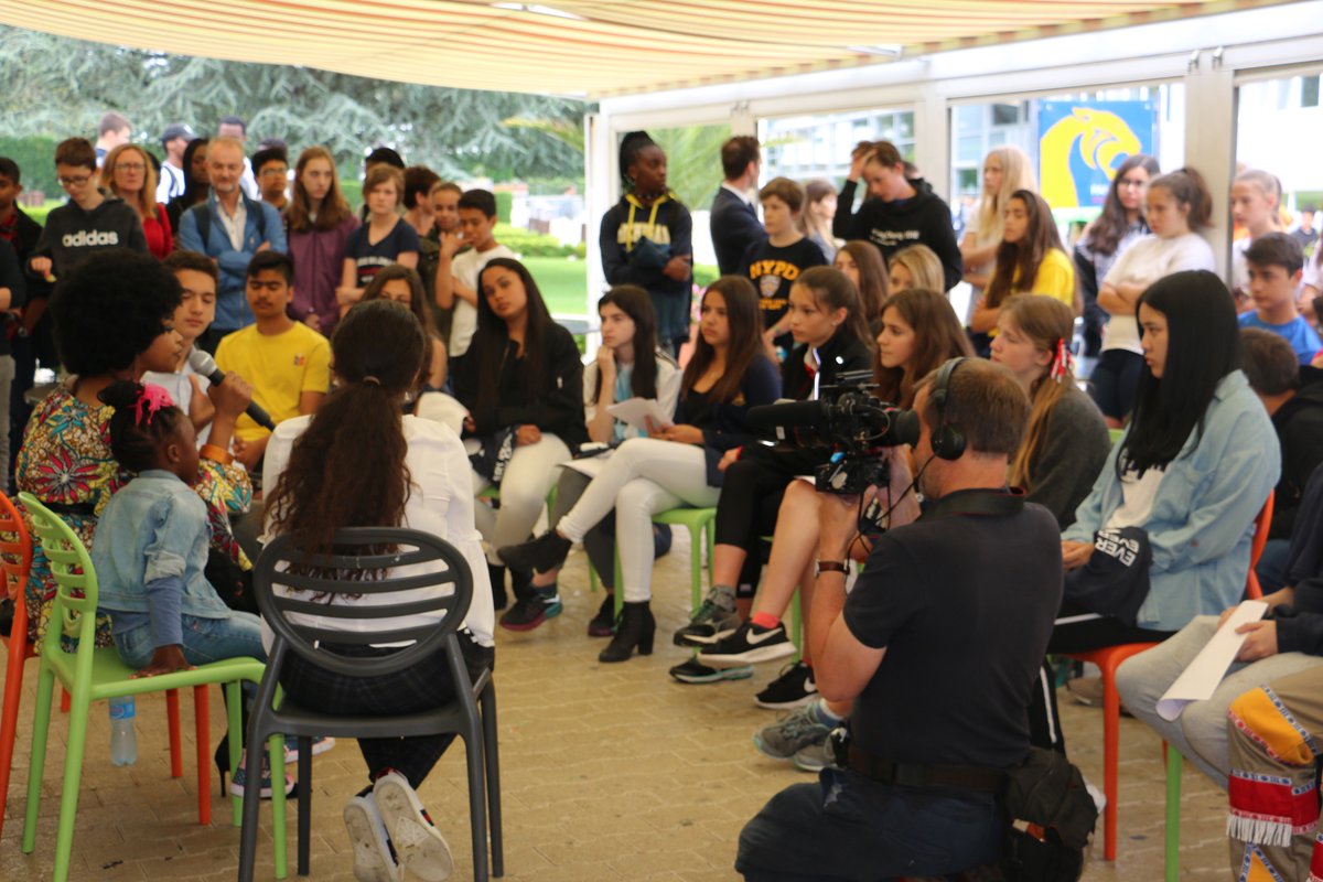 collegeduleman's tweet photo. Mrs. Zoleka Mandela, Nelson Mandela's granddaughter, met today our students during the International Day at Collège du Léman. #inspiringspeech #mandela #nelsonmandela #collegeduleman #zolekamandela https://t.co/V2ThcCGRl4