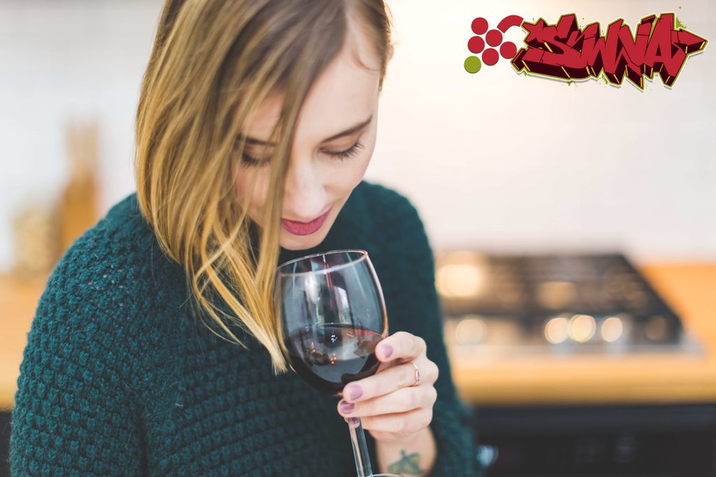 Hey #Bristol! Rare opportunity to try 30 brilliant #winesofthewestcountry with @SWVineyardsUK. Taste the wines, and chat to the producers to find out HOW?! 🤷🏻‍♂️. At <a href="/therummer/">rAghul</a>, 31/05, £15 pp🥂. #bristol #englishwineweek #visitbristol 

getawriggleon.com/o/bristol-wine…