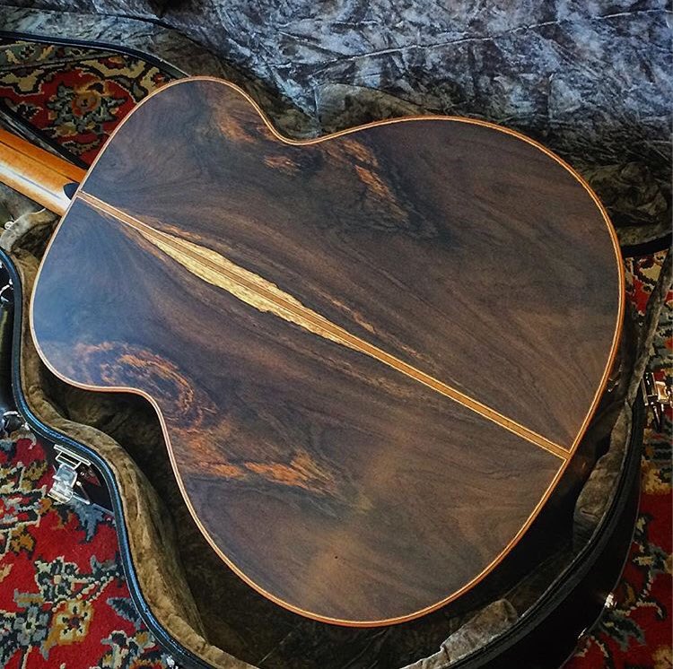 Lowden Guitars tweet media