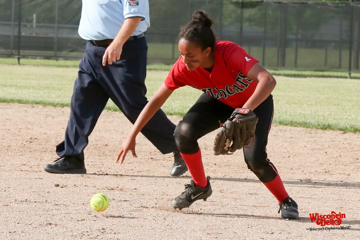 VictoryViewsIN's tweet photo. Victory Views covered the Lawrence North vs Cathedral softball game! FREE photo downloads thanks to @wisdells >> https://t.co/pF9QlPmo5A https://t.co/OypDPA2C9J