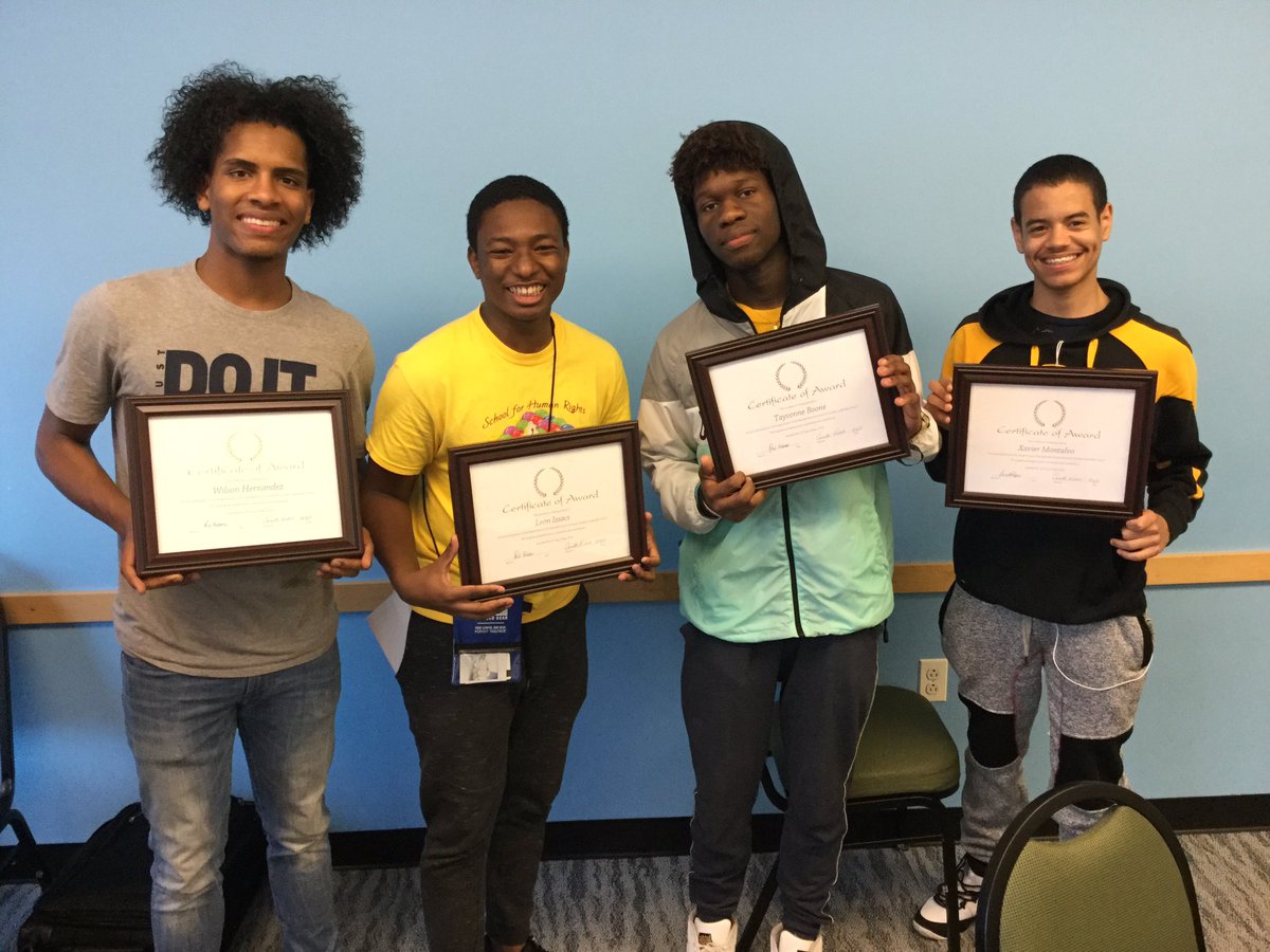 ESINYC's tweet photo. We are closing out our last Student Leadership Council meeting. We would like to congratulate our scholars for their many achievements!
Thank you, @Brothersoftomo2 for your radiant energy, dynamic ideas and continued participation. #ESIP2P #laboroflove https://t.co/pZgllhShaR