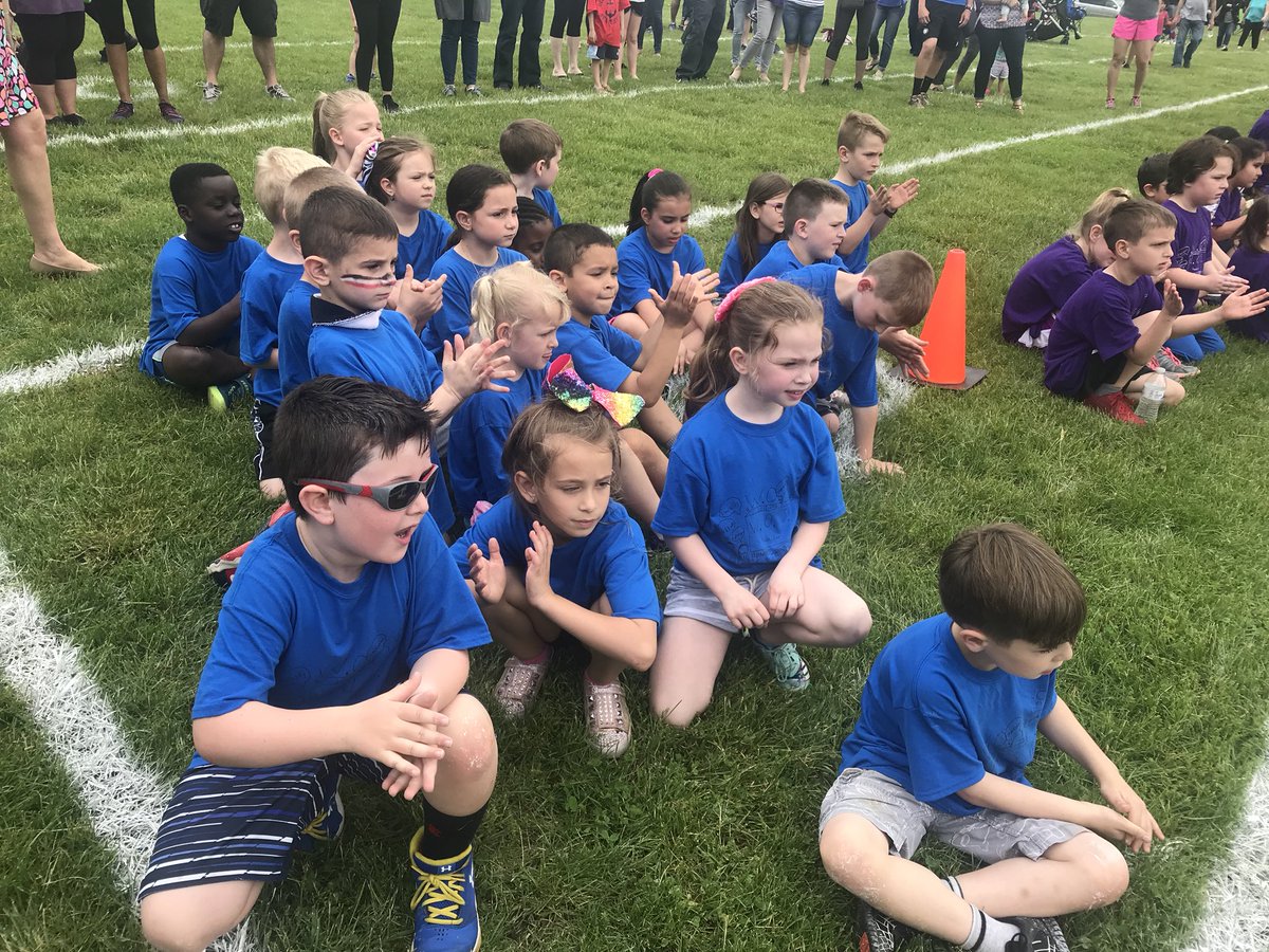 mrsyelin's tweet photo. First Grade Field Day was a blast! Thank you to our awesome PE teachers! https://t.co/fnNUwMAbEi