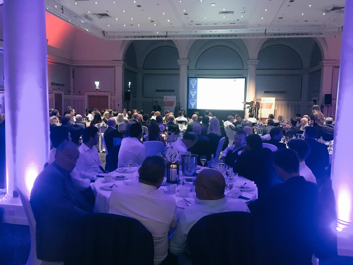 #balloon18 <a href="/LordsTaverners/">Lord's Taverners</a> fab night one more round to go who will win? <a href="/RyanSidebottom/">Ryan Sidebottom 🏏</a> <a href="/Guymowbray/">Guy Mowbray</a> <a href="/DanikaPriim/">Danika Priim</a> @stevebatembe @TheQueensQ <a href="/BlackSheepBeer/">Black Sheep Brewery</a> <a href="/DParky/">David Parkin</a> #leeds #sportingheroes