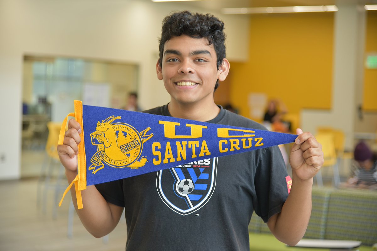 go2MissionSC's tweet image. A future @ucsc Banana Slug! #ucsc #thinkucsc

Showing off our #transfer #success! @CalCommColleges #missionSCgrads