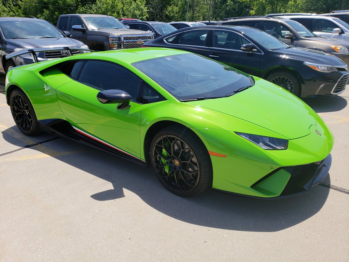 Basically...the best car ride I have had in a long time...hope my mighty VW CC forgives me...#lamborghinihuracanperformante  I still love my #vwccsportplus