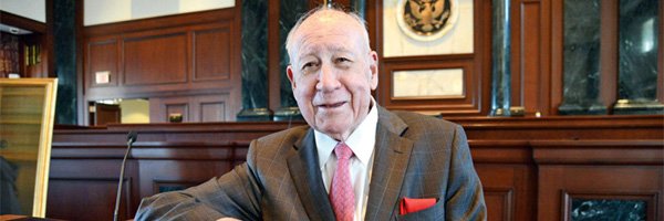 A Judge Not In Waco agingrebel.com/16585