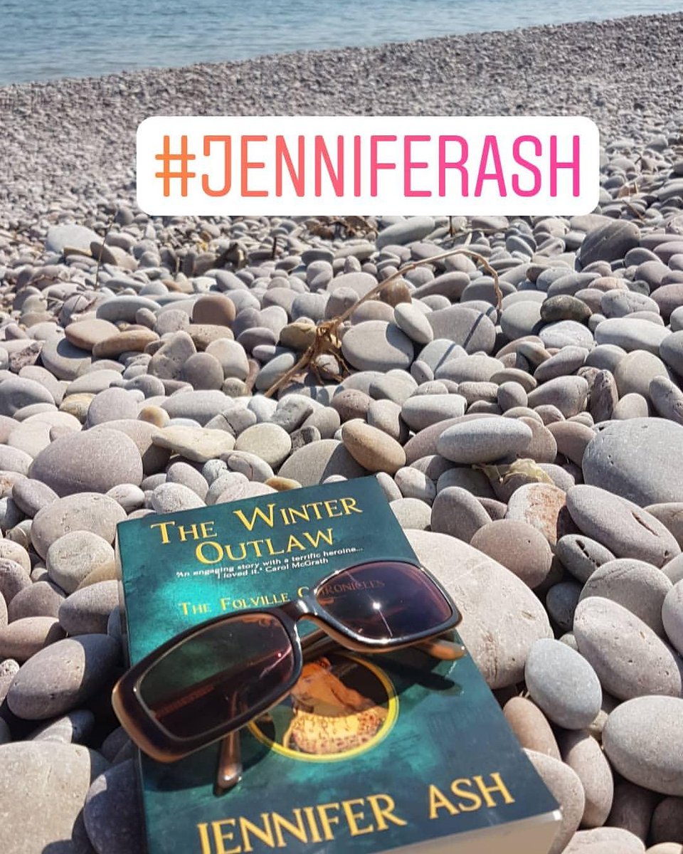 AcklandLucinda's tweet image. Had an afternoon away from work and was very lucky to get to my favourite beach #Budleighsalterton on @PhoenixDevon13 turf with @JenAshHistory latest book ! What a rare treat &amp;amp; well worth the wait xxx Thank you Jennifer 📚💛🤘#phoenixvibe #Littwitzpress