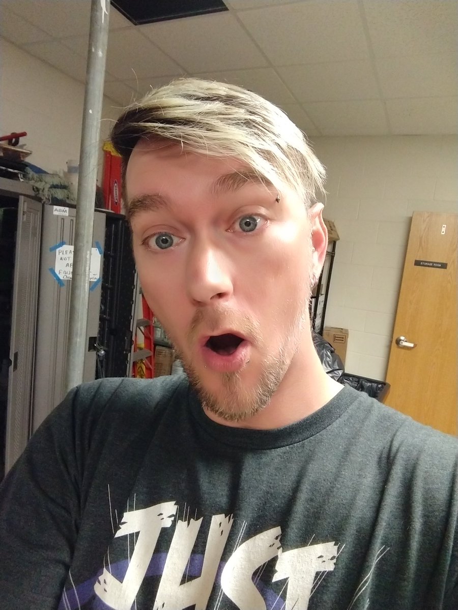SmoothsPlaygrnd's tweet photo. When the best way to describe what you want your emotes to look like is to send a pic to @helen0426_ ....yep, that streamer life lol #noregrets #maybeafew https://t.co/tALx6MjCwS