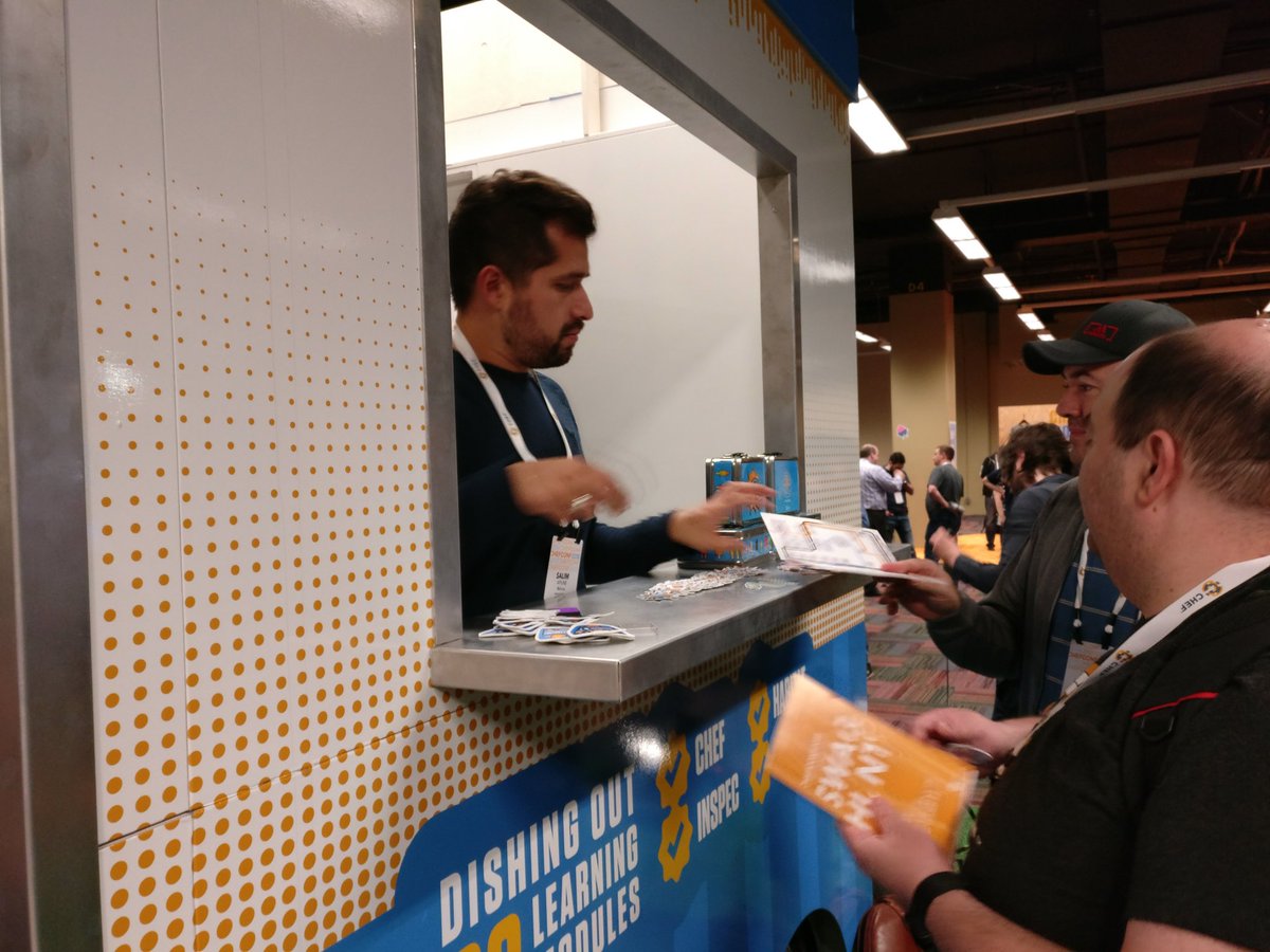 gitbisect's tweet image. Going to #learnchef? Take your retro lunchbox to school.