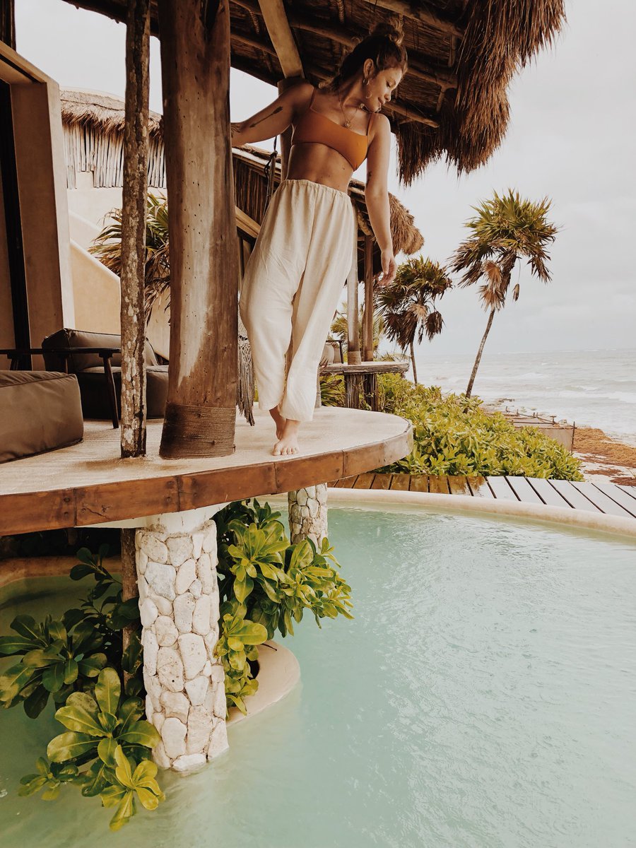 Aleksandra Zee (@zeealeksandra) on Twitter photo 