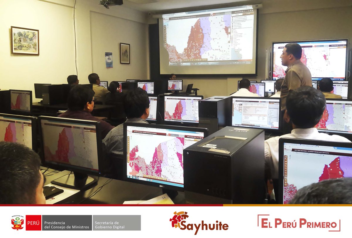 SayhuitePCM's tweet photo. #HOY | Con éxito culminamos dos días de capacitación aplicando el uso el Sistema Nacional Georreferenciado Sayhuite. El taller estuvo dirigido al personal del Comando Conjunto de las Fuerzas Armadas - CCFFAA
#ElPerúPrimero https://t.co/D1VBlPJ1dH