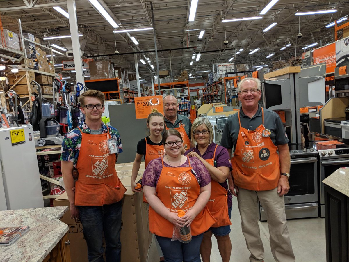 Great Specialty Tues going over credit, sheds, and customer expectations <a href="/jcmiller0770/">Jason Miller</a> @GardnerD314CBUS <a href="/CowlesDoug/">Doug Cowles</a>