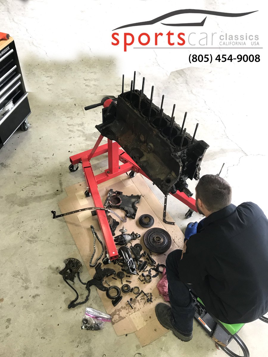 SportsCarClass's tweet image. Classic Jaguars need special attention to all details.  We first rip apart each engine and restore each and every part.  It's not an easy or clean job, just ask Cameron at Sports Car Classics.  #EngineTearDown sportscarclassics.us/about-us