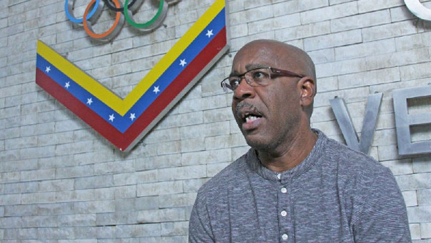 GlobalPressWeb's tweet photo. Selección de Baloncesto no asistirá a Cochabamba https://t.co/mUXblVYpVj https://t.co/OJtvNv32qx