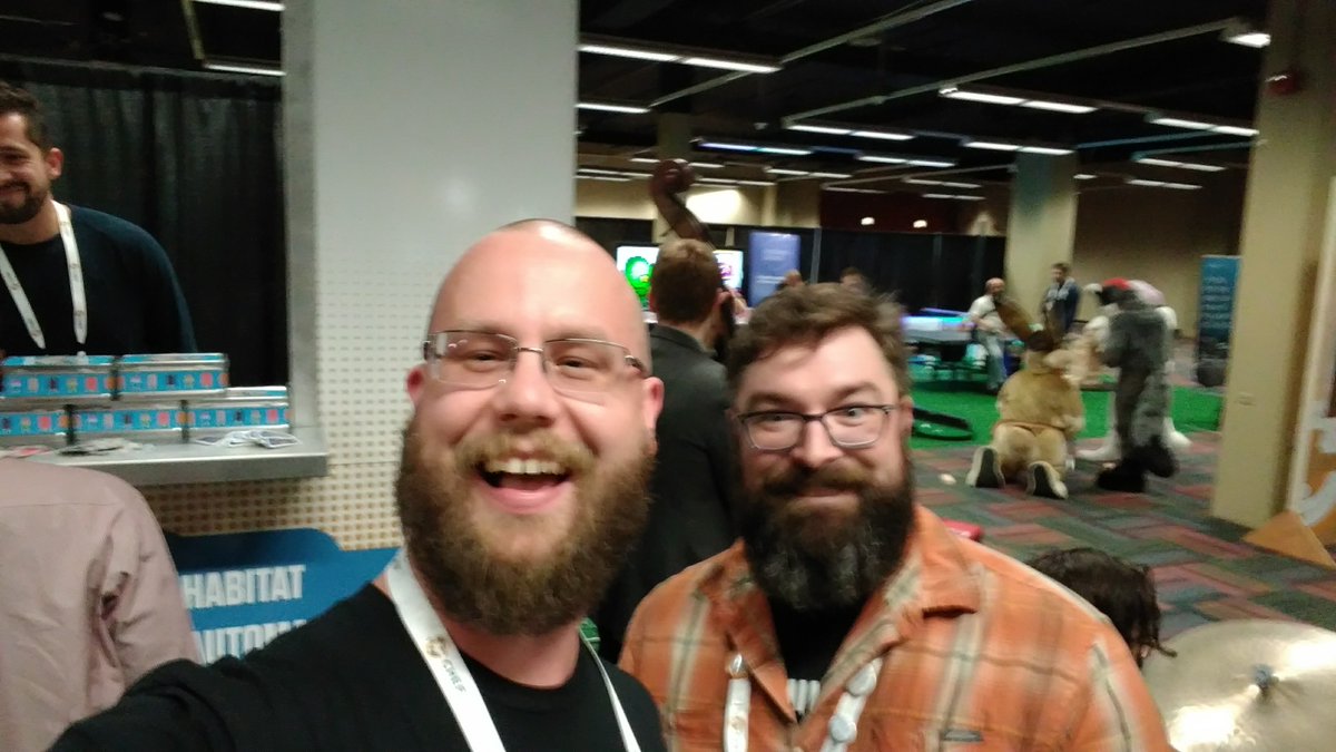 neurodyne's tweet image. At #ChefConf with #ChefFriends @sdmouton at #LearnChef Rally truck!