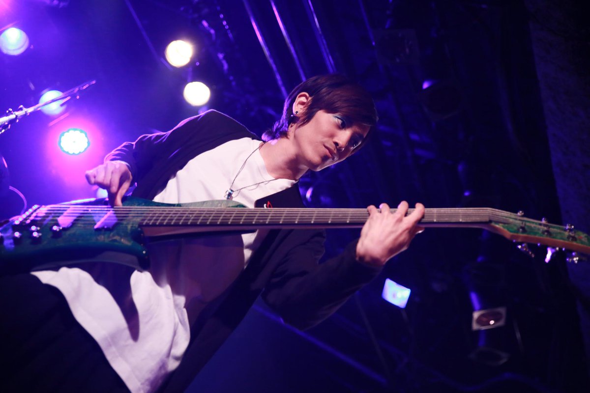 toge_toge_2's tweet photo. 2018.5.19 at 天神 VIVRE HALL
CLOUD & rito presents "add scene" CHAPTER 2
REPISDIA(@REPISDIA )
2 of 3
#REPISDIA #addscene #brotherhood #ビブレホール #vivrehall #photography #livephoto #ファインダー越しの私の世界 #ライブ写真 #天神 https://t.co/e26zyICDZl