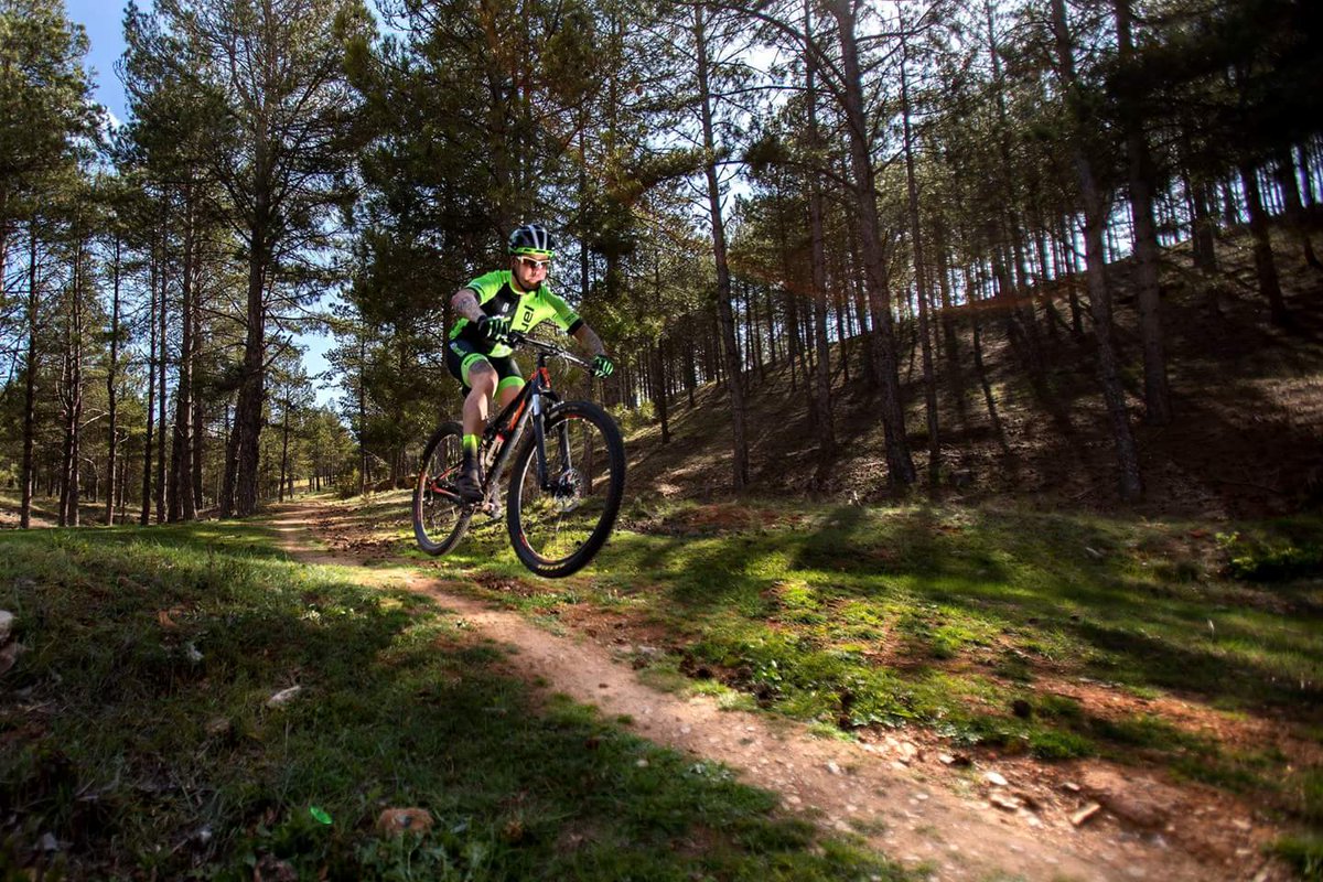 LopezJuste's tweet photo. #BICITERUEL
01-07-2018
BTT TROFEO DEL ANGEL 2018
RUTA CORTA Y TAMBIEN LARGA
COMIDA+PISCINAS+MASAJISTAS+BARRA LIBRE+MUSIQUETA+CAMISA....Y SORTEOS CON DORSAL...
TE LO VAS A PERDER?????? https://t.co/fszJyIXXFi