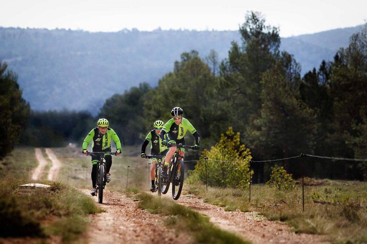 LopezJuste's tweet photo. #BICITERUEL
01-07-2018
BTT TROFEO DEL ANGEL 2018
RUTA CORTA Y TAMBIEN LARGA
COMIDA+PISCINAS+MASAJISTAS+BARRA LIBRE+MUSIQUETA+CAMISA....Y SORTEOS CON DORSAL...
TE LO VAS A PERDER?????? https://t.co/fszJyIXXFi