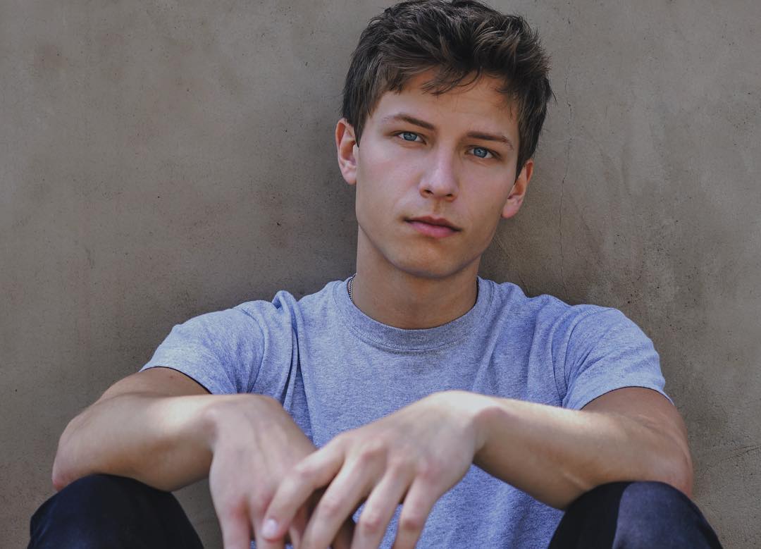 httpclayjensen's tweet photo. este hombre es hermoso lpm

#13ReasonsWhySeason2 https://t.co/wrtWBBLPZC