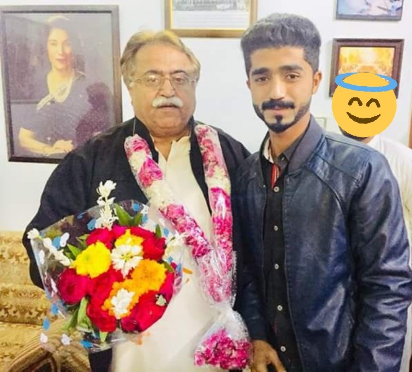 NoorBhatti_PPP's tweet photo. #My_Leader
#My_Teacher
#My_Monitor
#My_Ideol
Most Incredible Personality of Pakistan #Respactable #Sanator @MBChandioPPP Shb
#پاکستان_کا_بیٹا https://t.co/7dhb5D90Ua