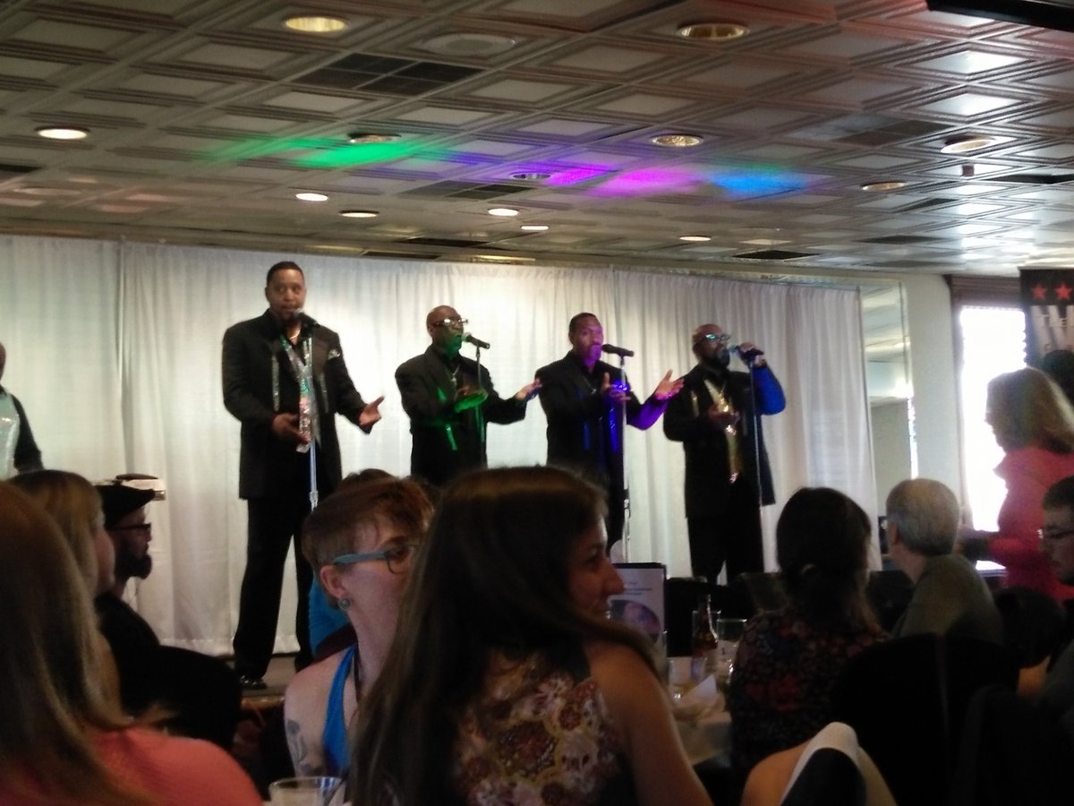 When scientists dance, nobody wins. Motown river cruise #2018sfs