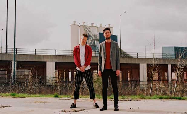 ZoneNights's tweet photo. Subí el volumen que te presentamos lo nuevo de #AprilTowers. #TelAviv es el sencillo encargado de promocionar su álbum debut #CertifiedFreaky, el cuál se estrena en junio. Disfruta de adelanto acá! #NewSingle #Listen #synthpop 💫 https://t.co/ZSeTOQN9ZI https://t.co/IJA8dNoqjq
