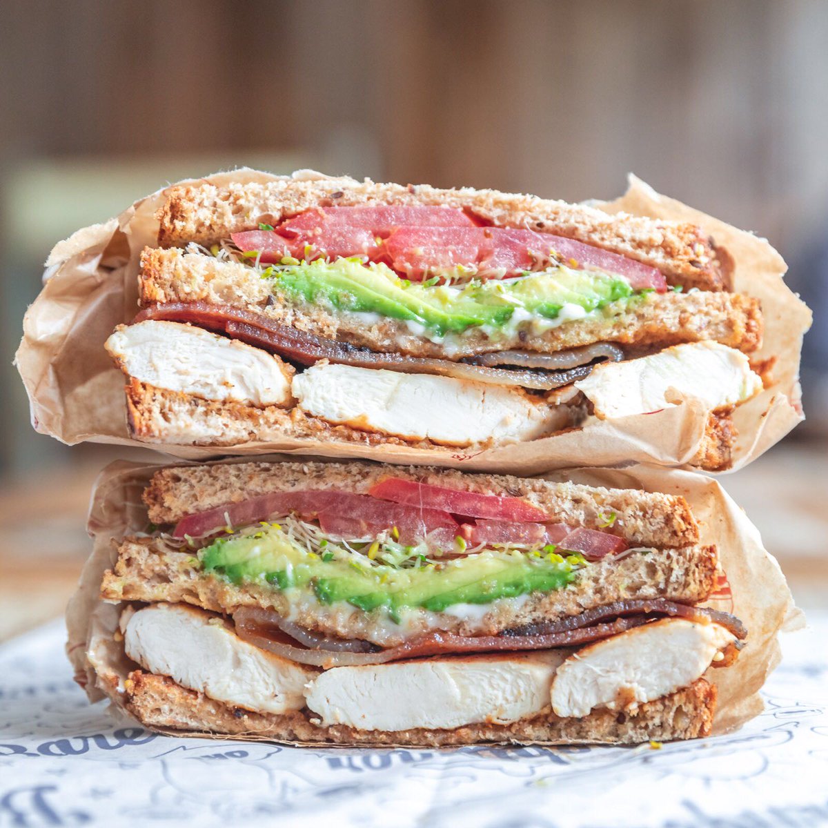 Bareburger's tweet photo. Stacks on stacks on stacks 🐻🍔 https://t.co/nSXgXuZIsz