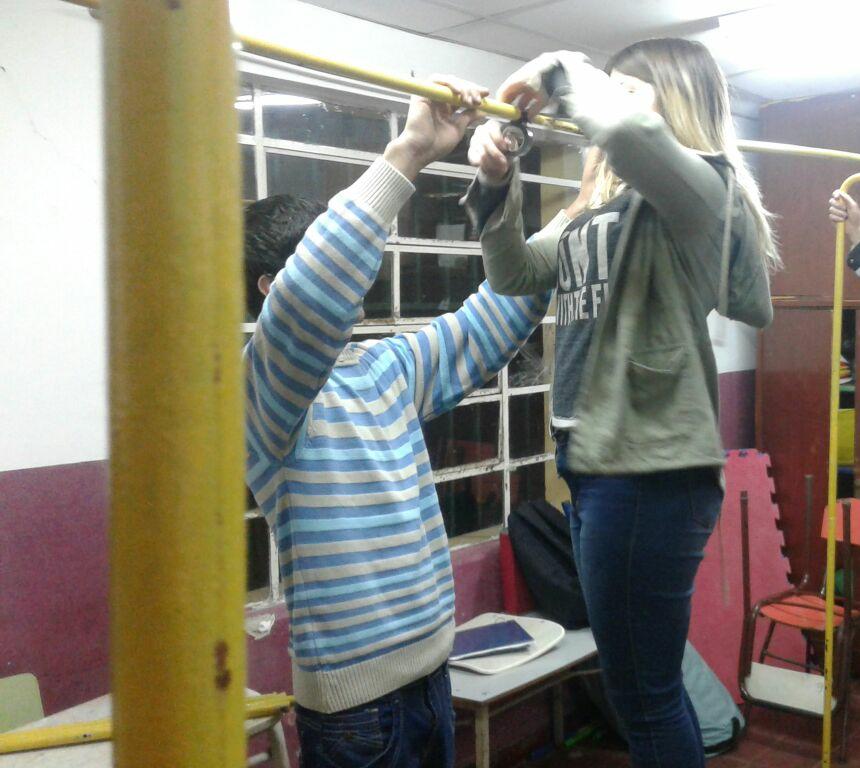 ArriaranRita's tweet photo. Región 15. Pehuajó. Modalidad adultos, Secundaria con Oficios! Trabajando con el instructor a cargo!! #jóvenes con #compromiso #forjando su futuro ..@JefaturaR15 @susanacrespi1 https://t.co/pAgzvGTlH1