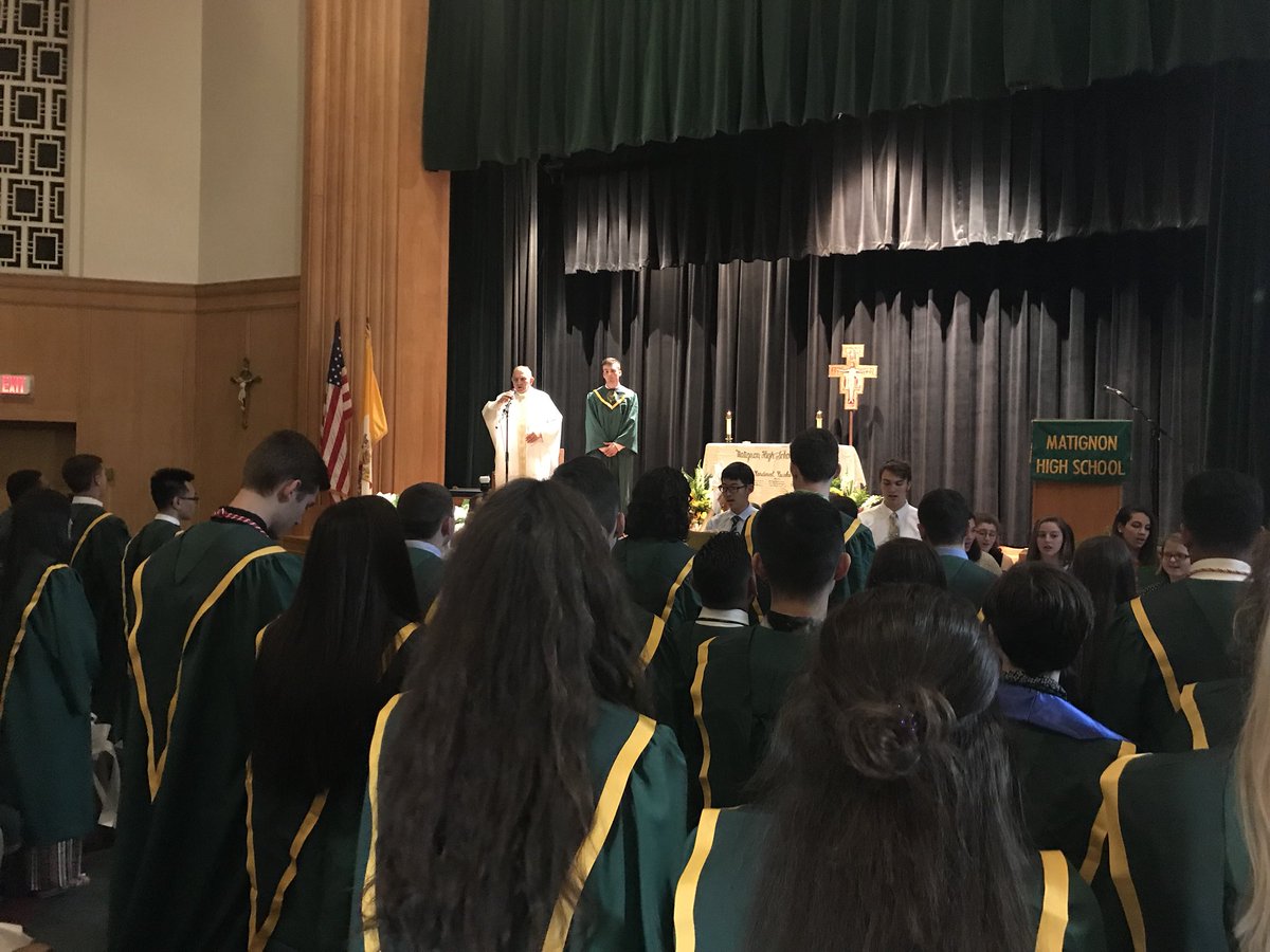 MatignonHS's tweet photo. A #GreatDayToBeAWarrior as the Class of 2018 prepares to graduate, we came together as a Matignon family to celebrate Mass &amp; honor the achievements of this amazing class. Congratulations to all the award recipients &amp; congratulations to the Class of 2018! #ExpectExcellence https://t.co/ucajPvUcPl