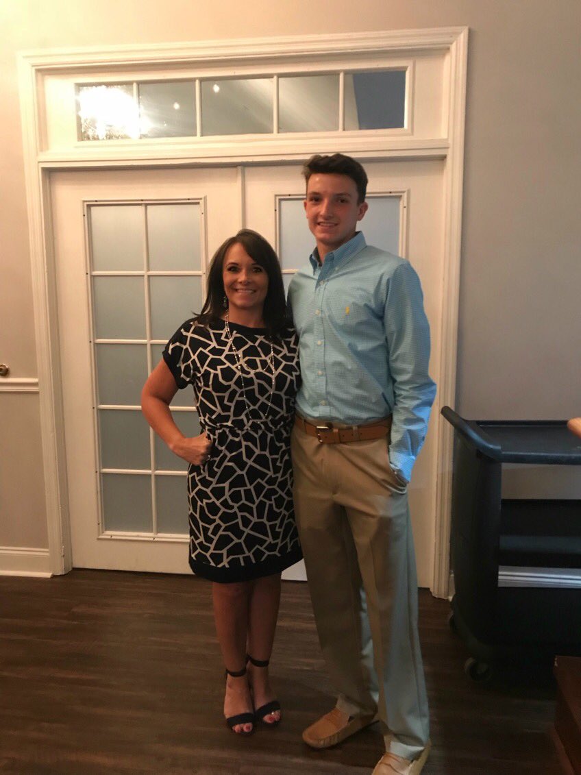 j_yaskomangum's tweet photo. Tonight a wonderful OHS Boys Baseball Banquet!  Spencer @SpencerMangum11 awarded for his play &amp; academics!! ⚾️ https://t.co/Ythpo0mlFB