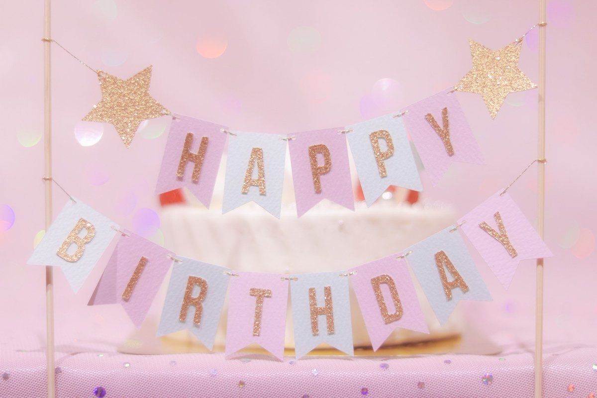 Girly Drop オシャレな無料画像 در توییتر かわいい誕生日画像 ケーキよりも前面でアピールする Happy Birthday のケーキトッパー T Co On5ixyrq8d Happybirthday おめでとう お祝い お誕生日おめでとう ケーキ ケーキトッパー 誕生日ケーキ