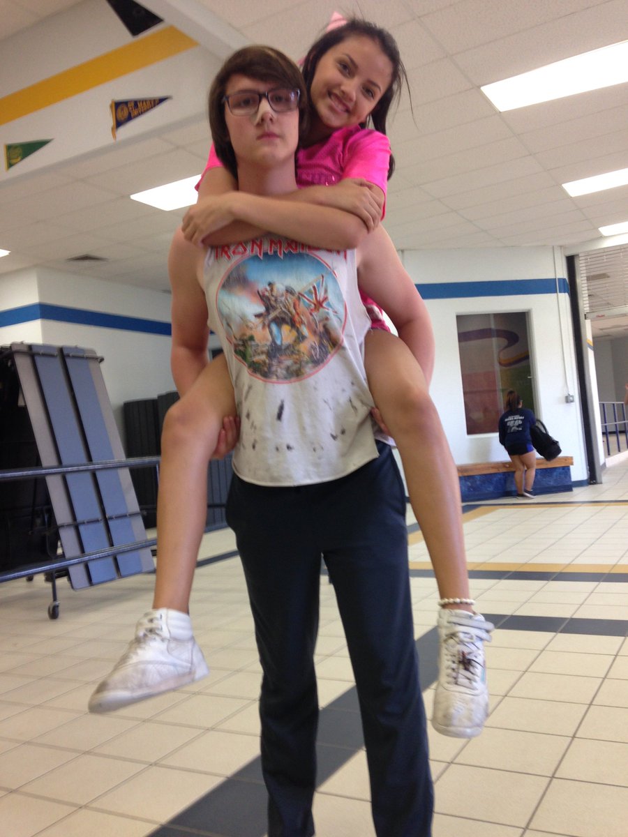 Deacon_Taylor_K's tweet photo. Great practice today, Stunting and stuff was fun.
#SEHSTHEBEST #SEHSCHEER #CHEERLIFE https://t.co/eaZ4RbPH1S