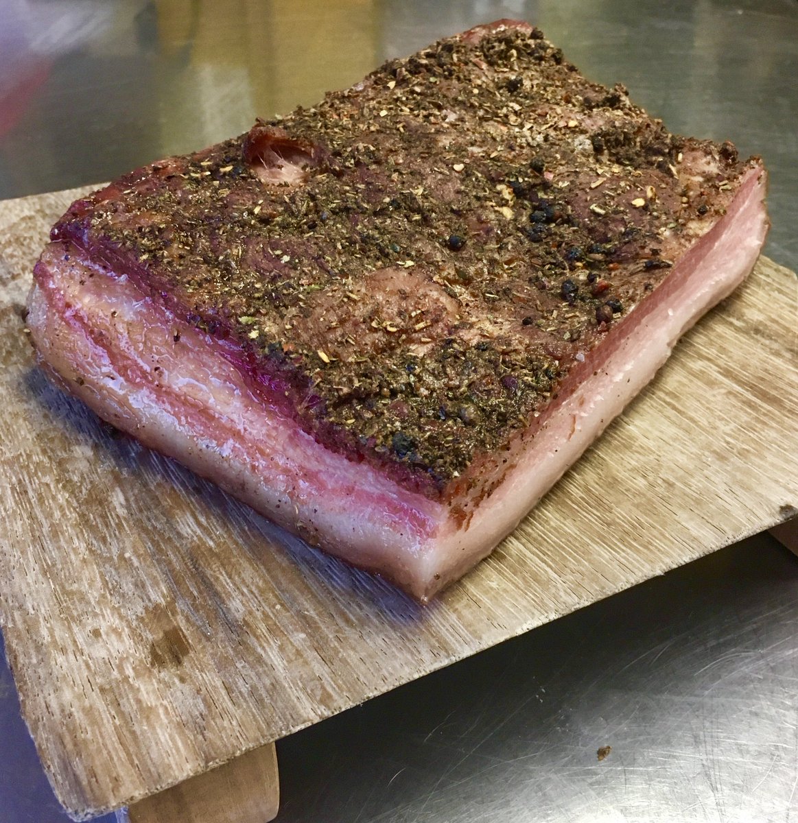 AceroSTL's tweet photo. Get in my pork belly! #housecured #smoked #fabslab #hogheaven โค๏ธ๐ฎ๐น๐
#foodporn #porkporn #yesplease #tender #eatrich #pork #belly #slabulous #nom #mmm #chefroll #italianfood #eatItalian #mangia #stlfood #fialafood https://t.co/S66ymRlhCh