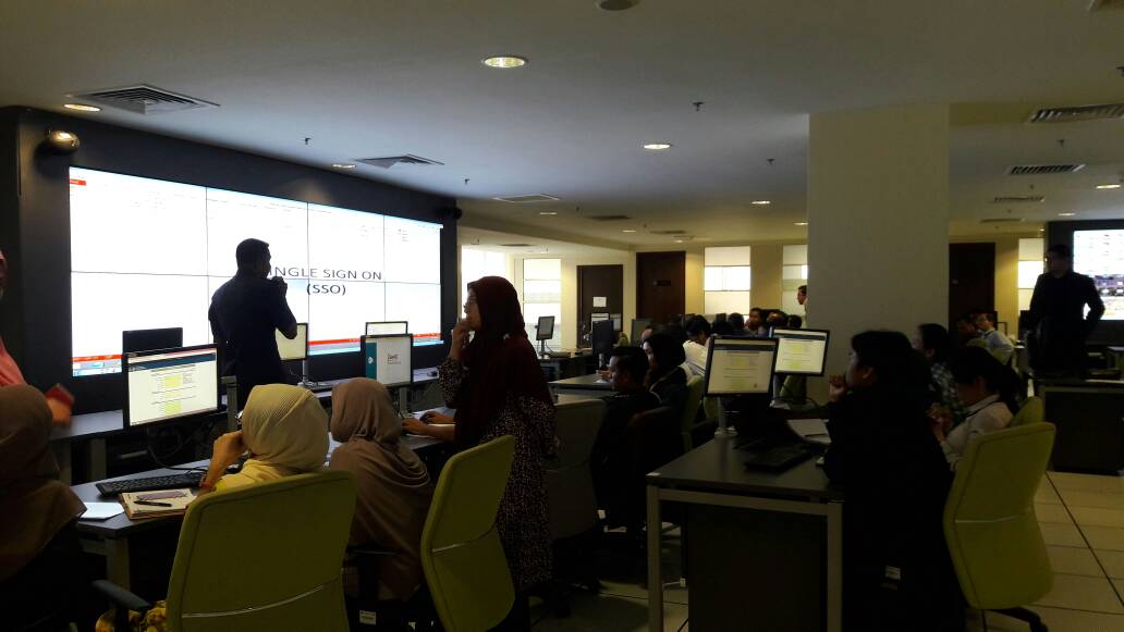uCustoms RMCD tweet media