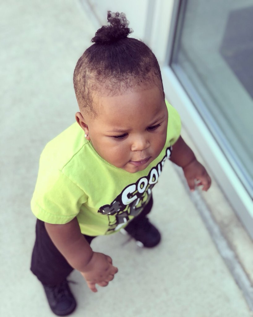 TheBoysMom29's tweet photo. My big boy got his 1st hair cut and ears pierced today.!!! #ConnorRay #RoadToOne #HisUncleHisBarber 🤪 https://t.co/qQqLViYBID