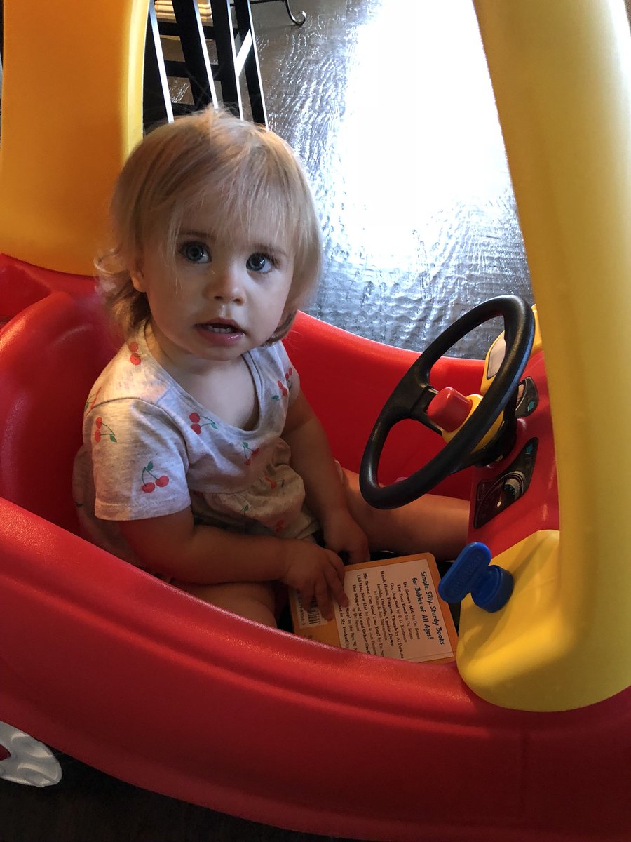 hlvaron's tweet photo. Doesnβt everyone read while driving #earlyliteracy #KellerLiteracy #loves2read #earlylearning https://t.co/h3LllFOi5f
