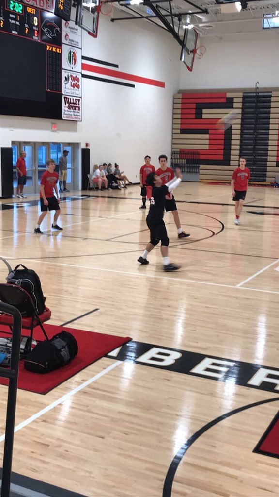 jmrun34m's tweet photo. Last night of Volleyball. What a fun first season for the Sabers. https://t.co/Zi3o5cXRB0