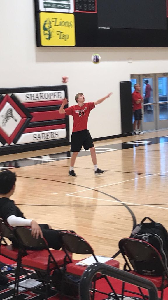 jmrun34m's tweet photo. Last night of Volleyball. What a fun first season for the Sabers. https://t.co/Zi3o5cXRB0