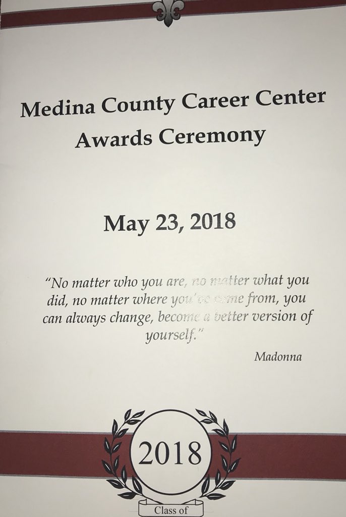 BHSMerrill's tweet photo. Congratulations to the Class of 2018 BHS/MCCC Seniors who were recognized tonight. Including Nicholas Matheis who recieved the Top Scholar Award. Great night to celebrate your accomplishments. #BrunswickPRIDE @mcjvs @BrunswickHSOHIO https://t.co/fD5yGqO6ek