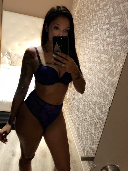 I look better then ever 😍 &amp; FYI I&rsquo;m still shooting 😎 https://t.co/g1EvI94Aru<a href="/tag/newprofilepic"class="tags"><span>#newprofilepic</span></a>