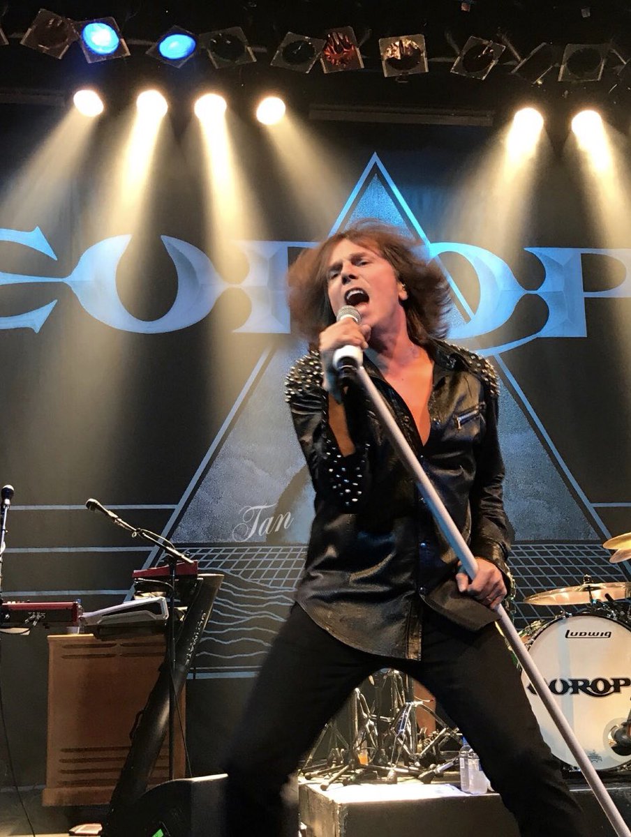 AusPoison's tweet photo. Thank you @europetheband for making your Aussie fans’ dreams come true! See you next time 🤘@TheTivoliBris @JoeyTempest https://t.co/PCZajXUBle