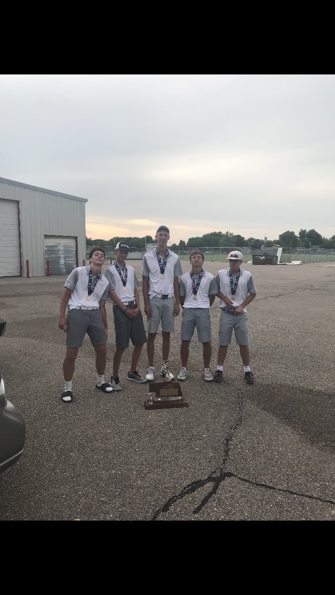 carson_hamik_23's tweet photo. easy dub #StateChamps https://t.co/yRe2d81sI4