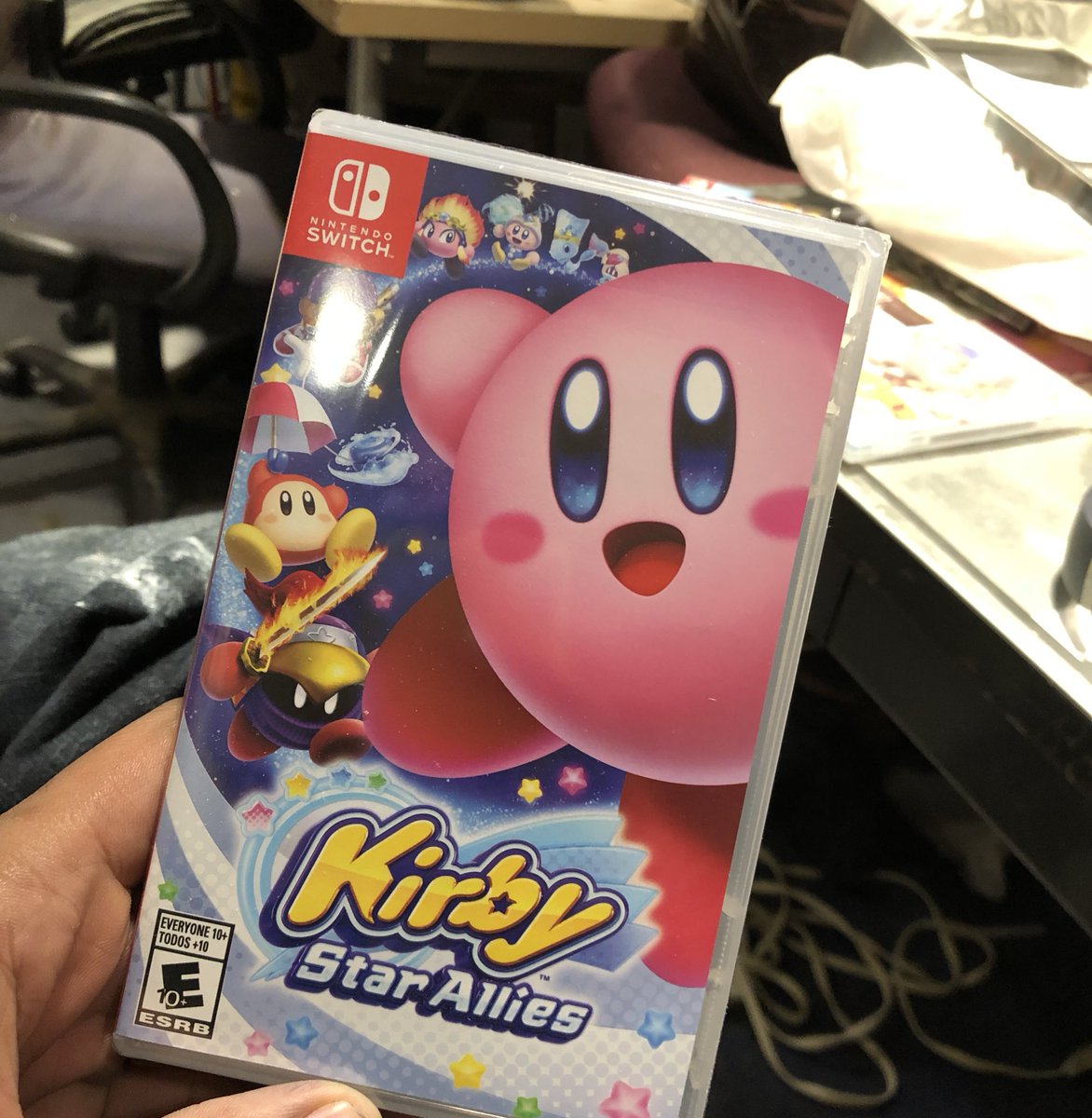 1016am's tweet image. Who needs? Unopened $35. 

$40 if I’m shipping