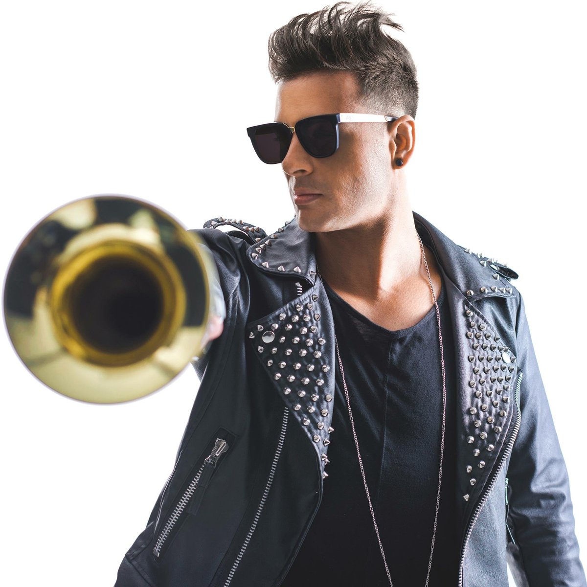 MagicCarousel's tweet photo. Brooklyn knows how to party! Do you? Prove it this Sunday at #MagicCarouselSundays. @timmytrumpet is gonna blow the roof off (wait, there's no roof) #outdoors #DayClub #SundayFunday tickets available at https://t.co/5SZrfII17e #edm #djs #festival #concerts #NYC https://t.co/B6ErsK6BB5