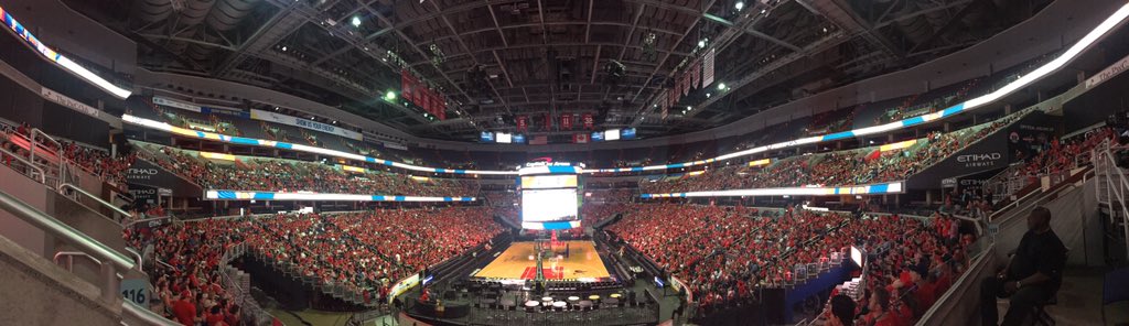 10,500+! That's the size of the crowd here at Capital One Arena, according to <a href="/CapitalsPR/">Capitals PR</a>! (<a href="/wusa9/">WUSA9</a>) #ALLCAPS