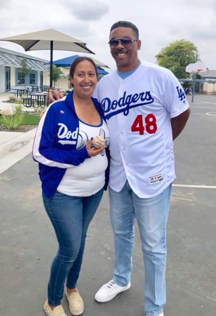 duarteusd's tweet photo. Beardslee #duallanguage Academy hit it out of the park with a #Dodger Day celebration! Present was #VIP guest former @dodgers pitcher Dennis Powell who shared a positive message with our students. Thank you Big Blue ⚾️ our Beardslee Bears 🐻 appreciate you! https://t.co/uh6fEGrCgH