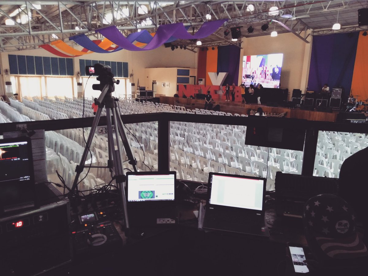 KapitanJisun's tweet photo. Doing ministry for #NFYC2018!
#TechTeam #Pawer βοΈβοΈ https://t.co/aIrewZLAcJ
