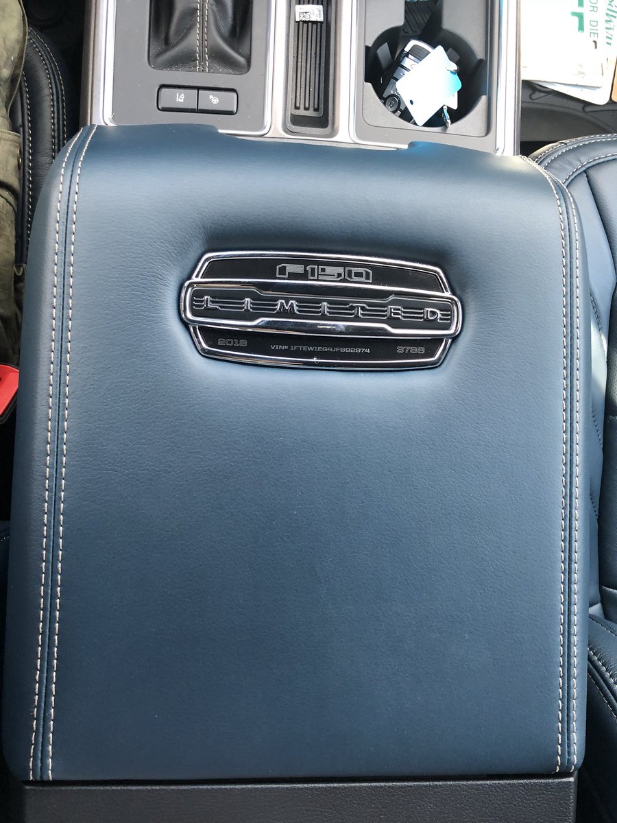 gk1ref's tweet photo. Out with the old and in with the new!!! #F150Limitedfordays https://t.co/Pz4I7QWH5G