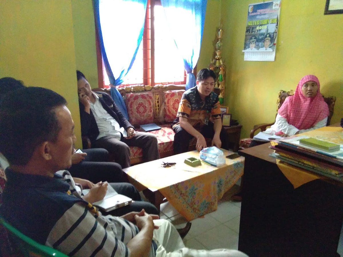 cik_mashuri's tweet photo. Monitoring pelaksanaan DD tahap 1 di Kab. Tulang Bawang #Lampung, tks pak @jokowi @EkoSandjojo @anwsanusi @taufikmadjid71 @fachrilabalado @PMD_Lampung 
#Korprov Lampung
#MariBangunDesa 
#TPPILampung 
#PendampingDesa https://t.co/S7Y3Mc3VFr