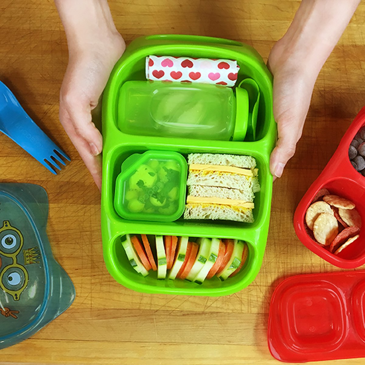 GreenEcostore's tweet photo. The bynto lunchbox is ideal for school, picnics or a day at the park. #BPA free, #reusable. #goodbyn #lunchbox #dubaikids #khda #dubaimums #mydubai #greenecostore #gogreen #AbuDhabi #dubaifoodblogger #Dubai #dxb https://t.co/r92u8kcEpJ